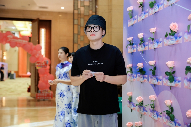 被驯服的象的第一张照片--汕头相亲服务中心