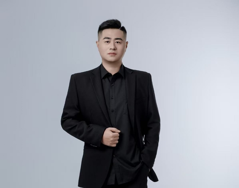 荣泽的第一张照片--汕头相亲服务中心