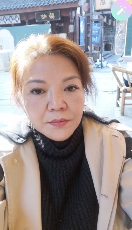 宛霞的第二张照片--汕头相亲服务中心