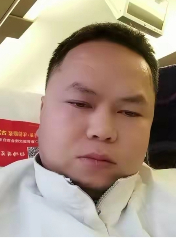 邂逅另一半的第一张照片--汕头相亲服务中心