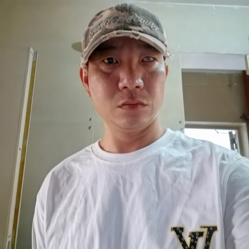 小心做人的第一张照片--汕头相亲服务中心