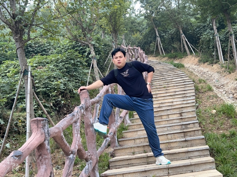 择一人白头偕老的第一张照片--汕头相亲服务中心