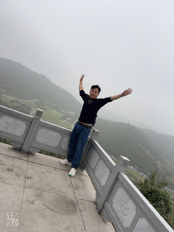 择一人白头偕老的第三张照片--汕头相亲服务中心