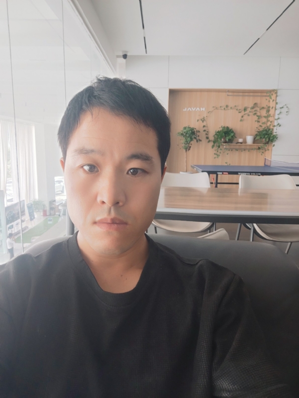 吊挂看风景的第一张照片--汕头相亲服务中心