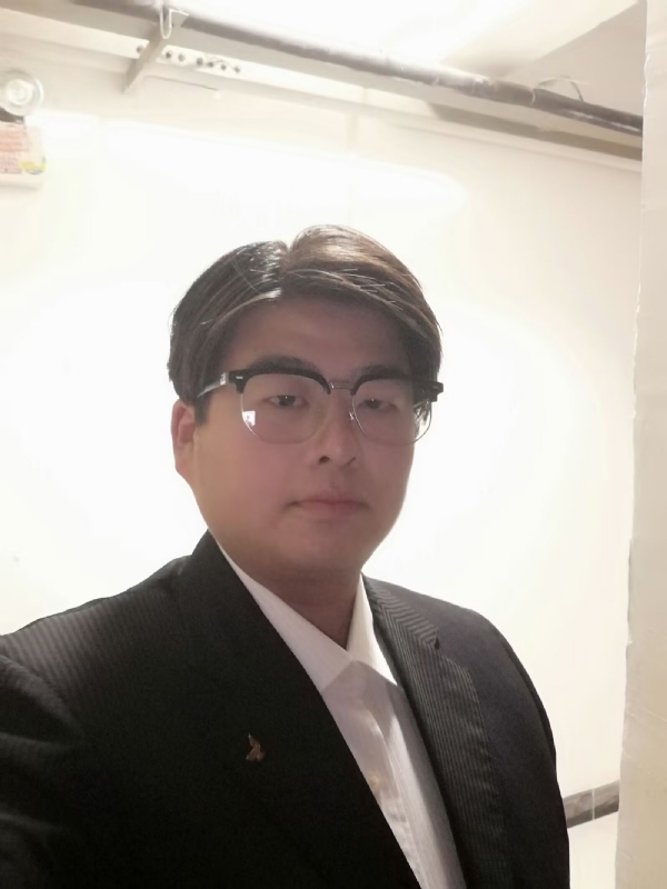 孤独一人的第一张照片--汕头相亲服务中心