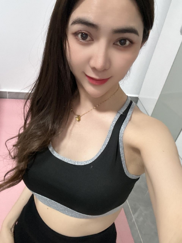 冰冰的第一张照片--汕头相亲服务中心