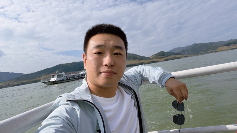 烟花易笑的第四张照片--汕头相亲服务中心