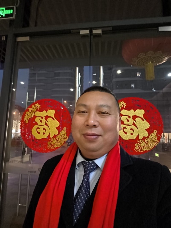 半百悟红尘的第一张照片--汕头相亲服务中心