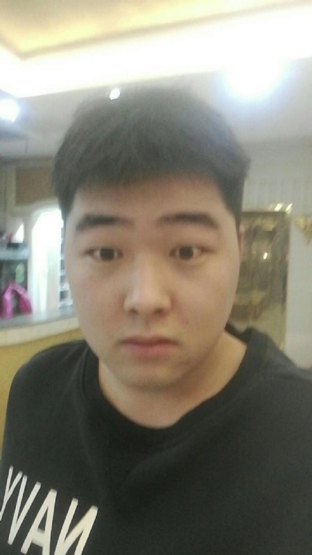 丹尼的第二张照片--汕头相亲服务中心