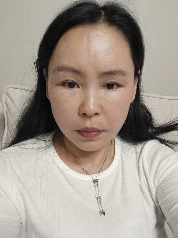 仁荷的第二张照片--汕头相亲服务中心