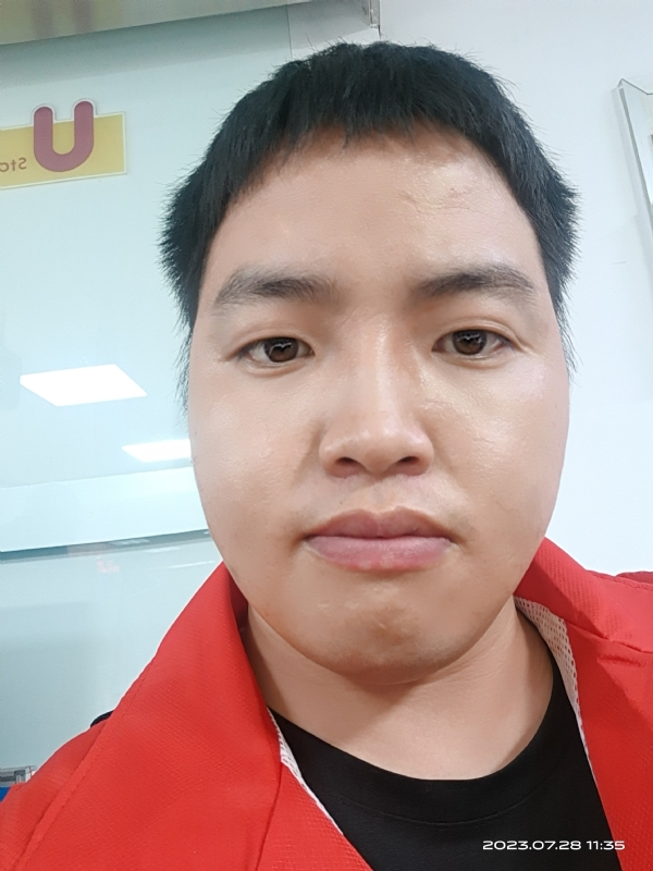 匆忙的第二张照片--汕头相亲服务中心