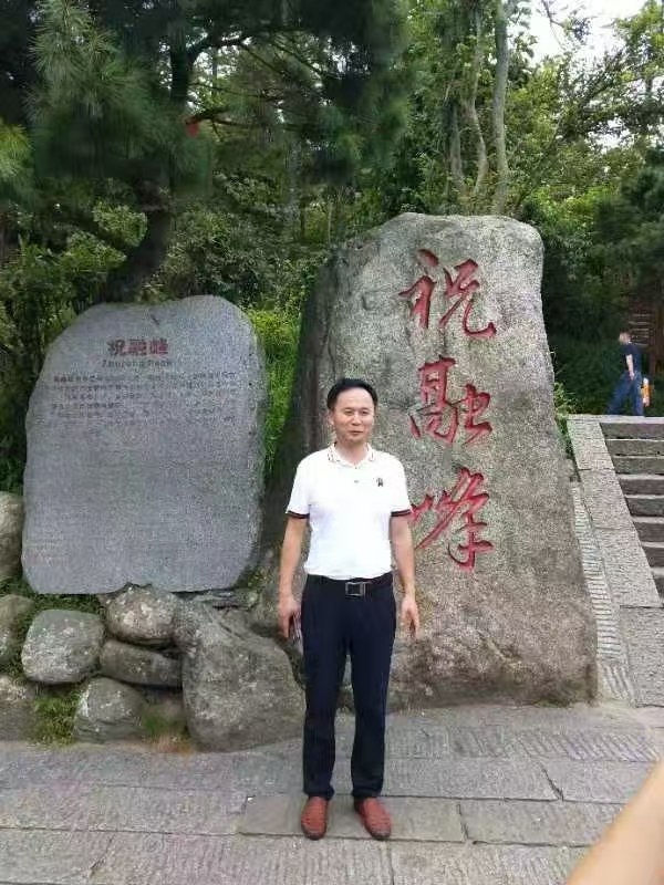 真诚的第三张照片--汕头相亲服务中心