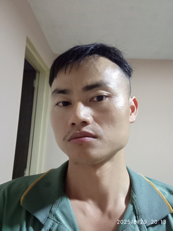 自简的第二张照片--汕头相亲服务中心