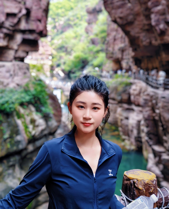 小S的第一张照片--汕头相亲服务中心