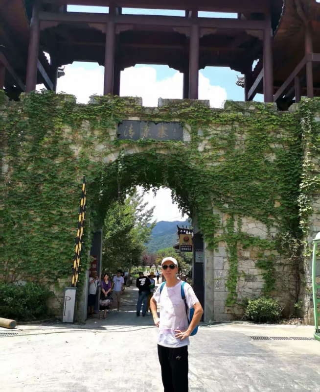 品心人的第一张照片--汕头相亲服务中心