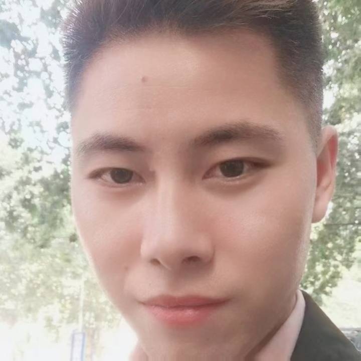 缺个伴的第一张照片--汕头相亲服务中心