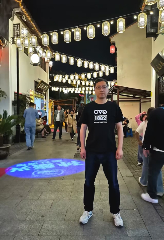 张楚岚的第一张照片--汕头相亲服务中心