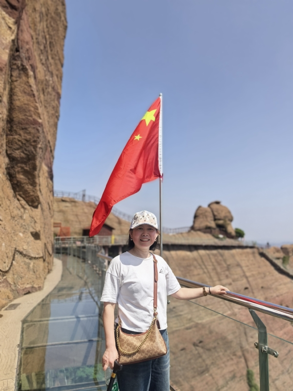 久久的第二张照片--汕头相亲服务中心