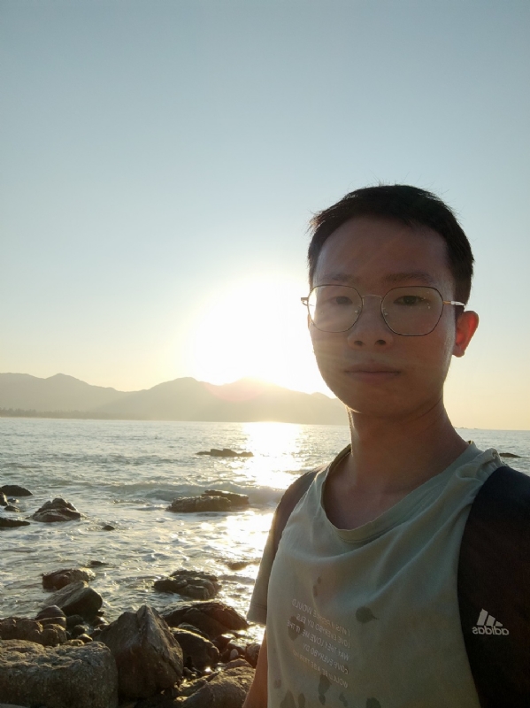 微光的第一张照片--汕头相亲服务中心